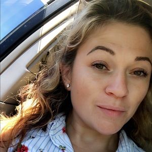 Meet your Posher, Vanessa